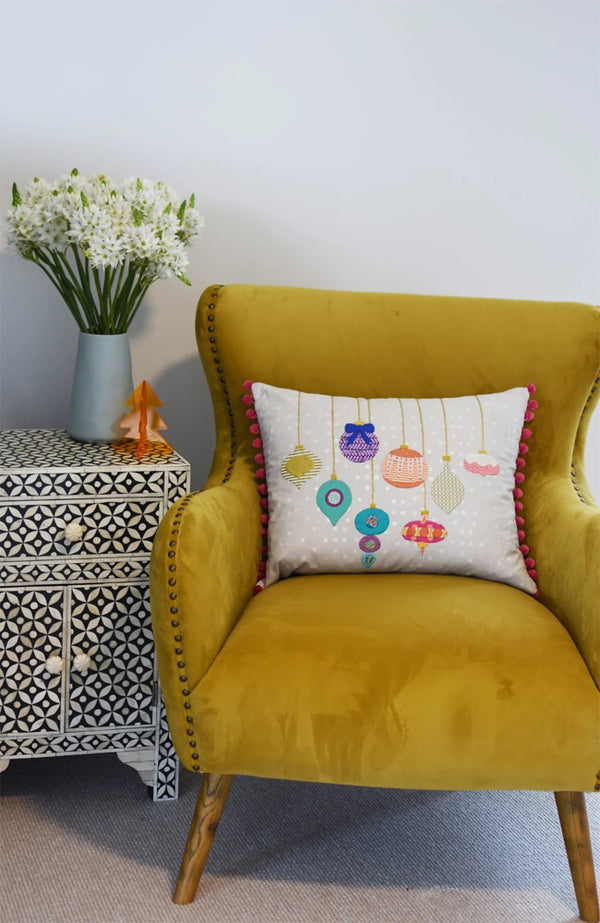 Shiny Bright Christmas Cushion Pattern